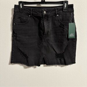 NWT Wild Fable Black Denim Skirt 98% cotton 2% spandex size 10